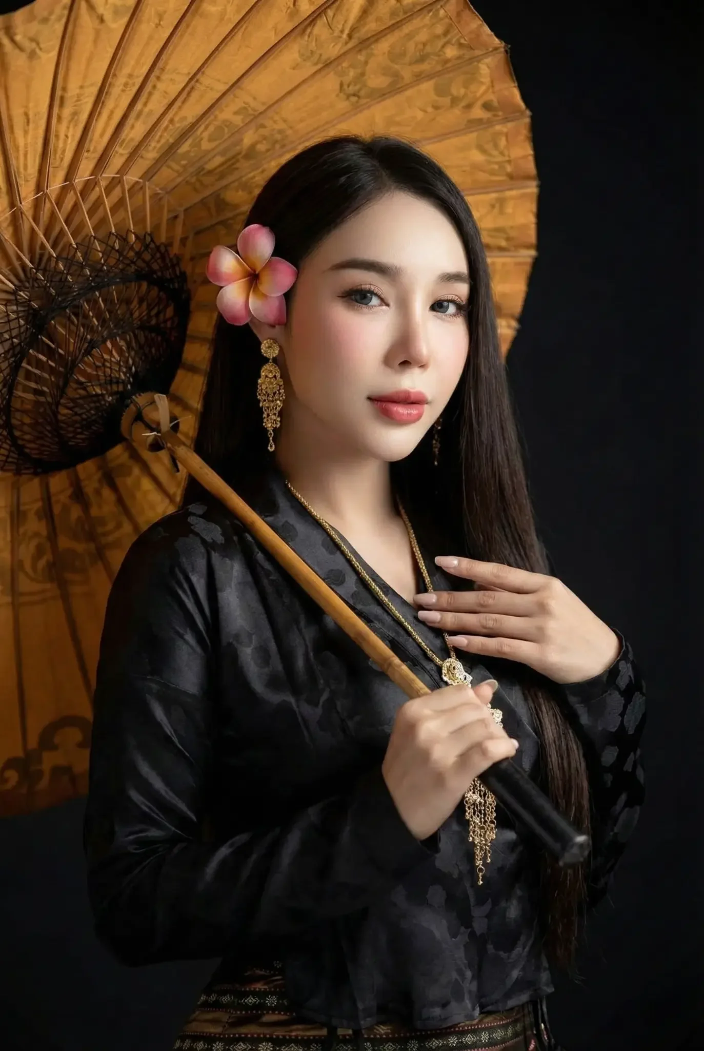 Golden Umbrella Detail